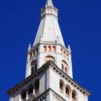 Ghirlandina Modena - 34