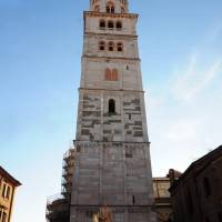 Ghirlandina Modena - 50