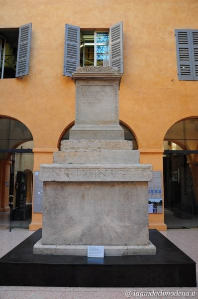 Palazzo dei Musei (Musei) Modena - 13