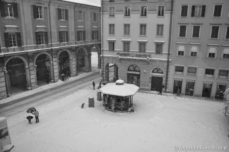 Piazza Mazzini Modena - 19