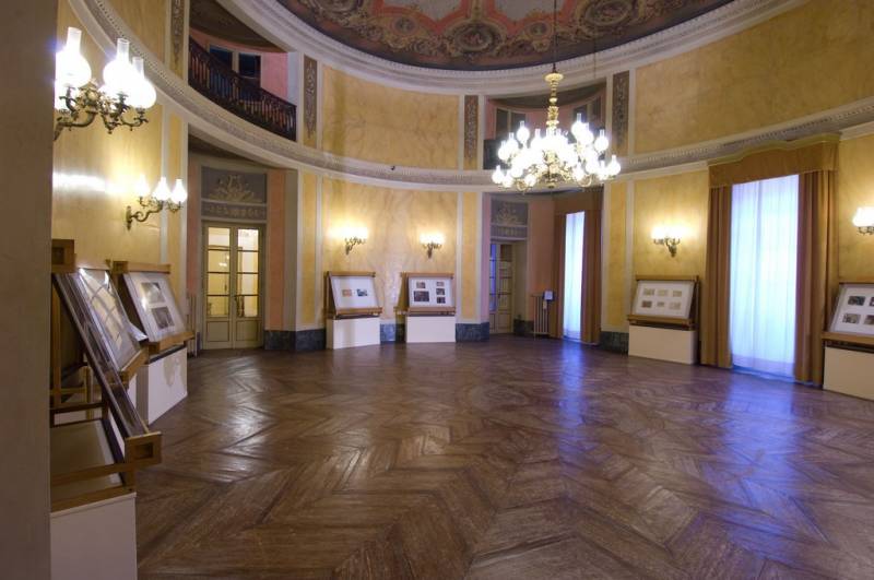 Teatro Comunale Luciano Pavarotti Modena - 19